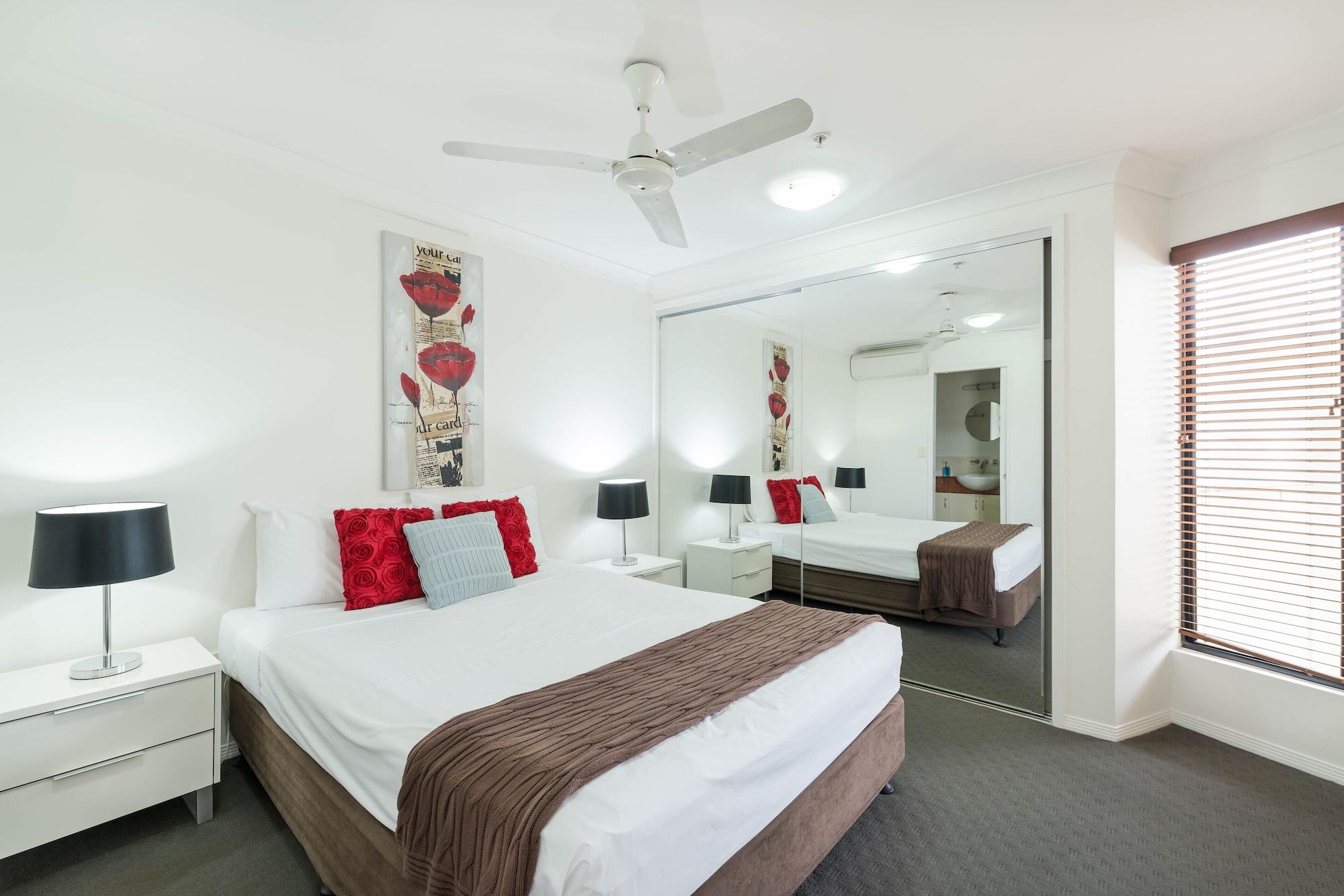 Jack And Newell Holiday Apartments Кернс Екстериор снимка