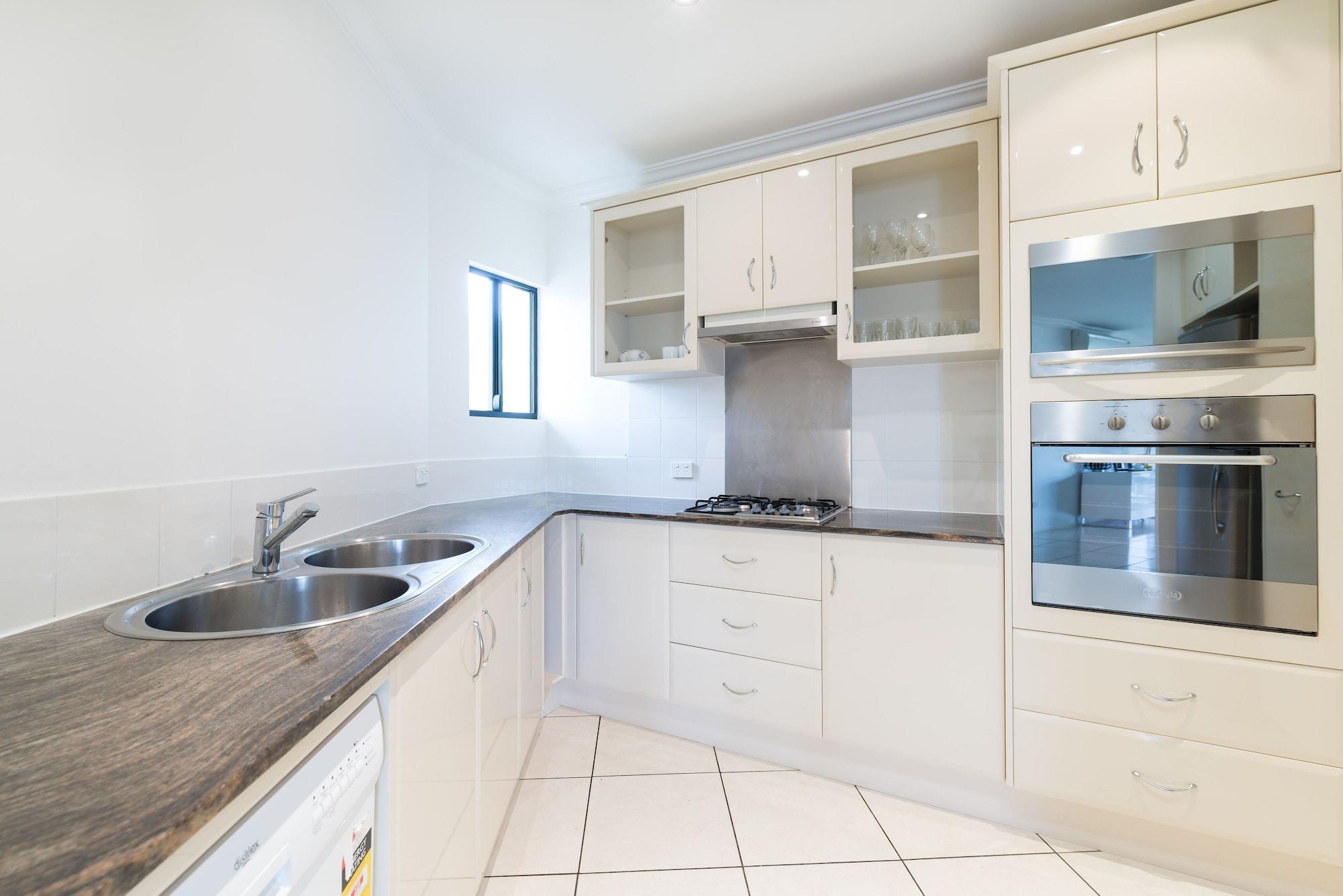 Jack And Newell Holiday Apartments Кернс Екстериор снимка