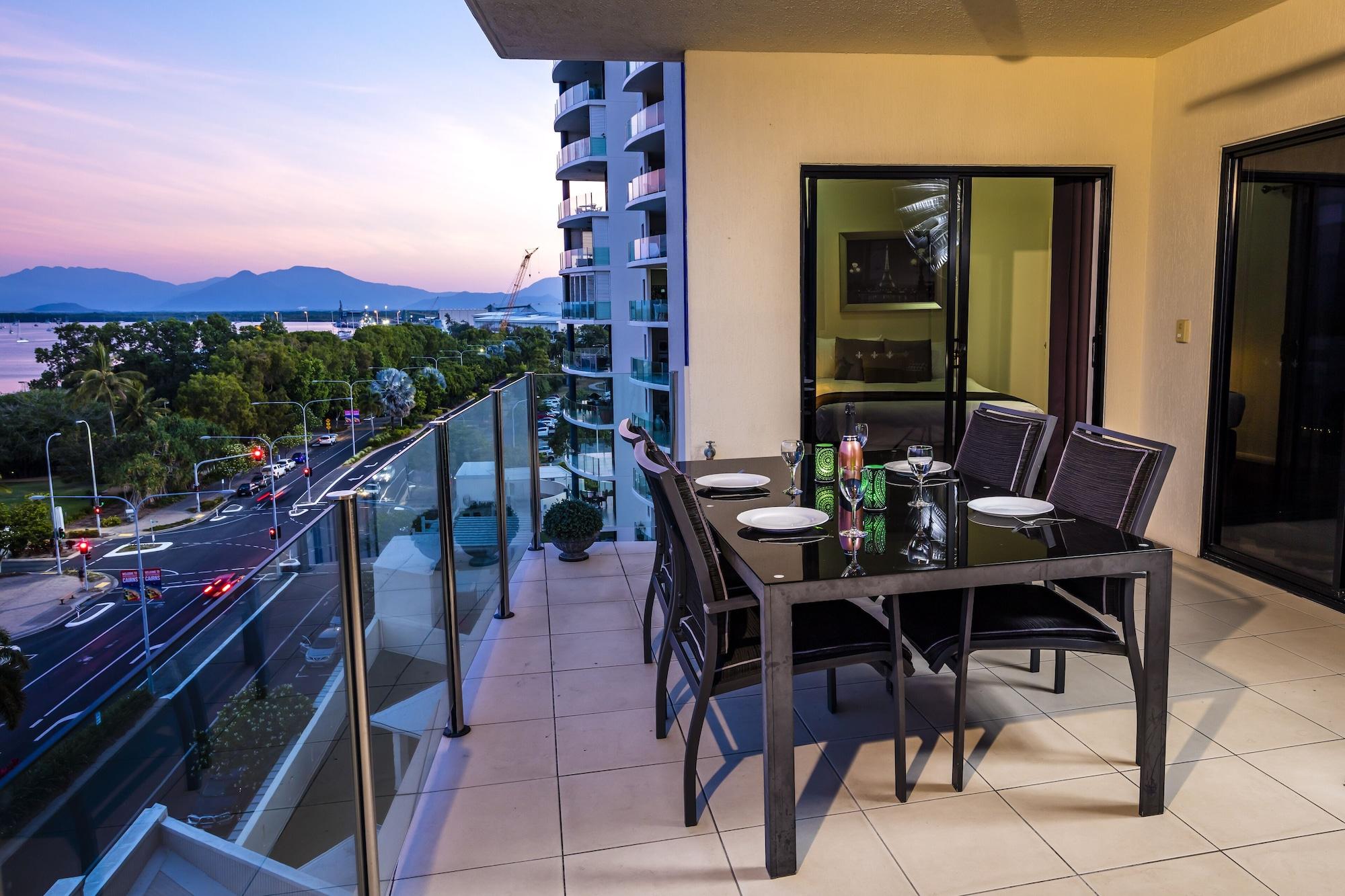 Jack And Newell Holiday Apartments Кернс Екстериор снимка