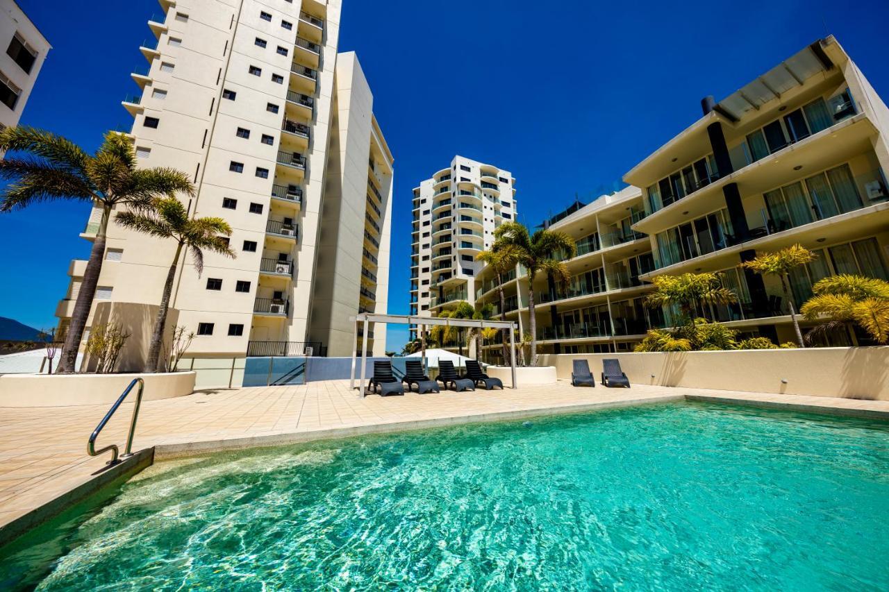 Jack And Newell Holiday Apartments Кернс Екстериор снимка